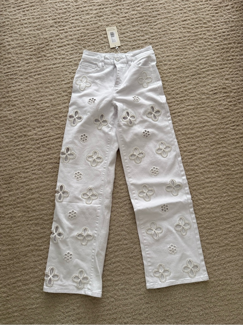 Noli White Embroidered Floral Wide-Leg Jeans - Unbranded